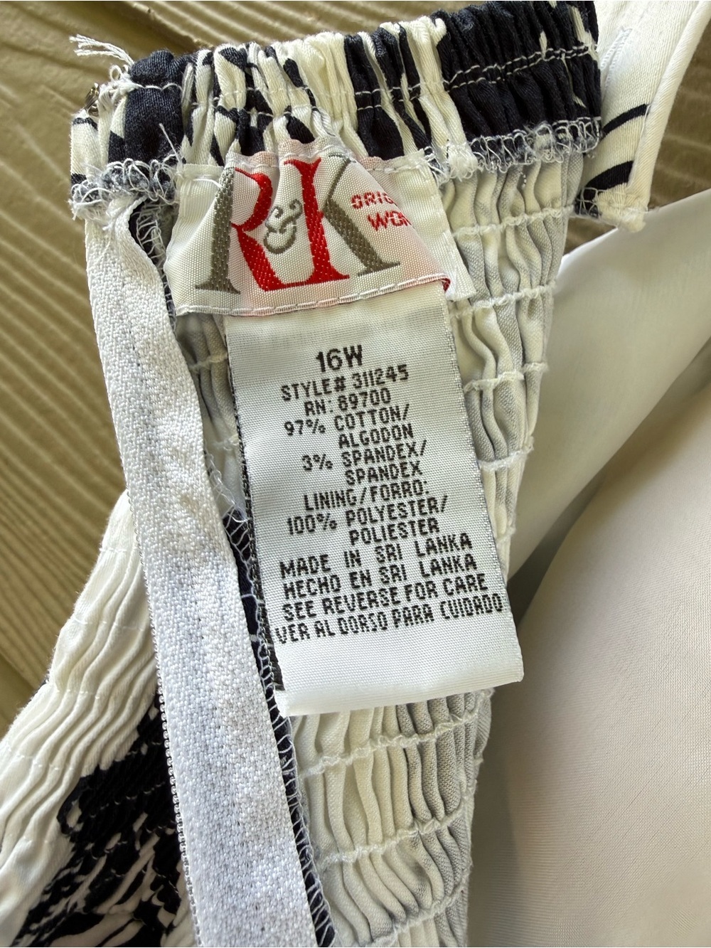R&K Originals Women's Cotton Stretch Navy White Floral Summer Sun Dress Size 16W - Picture 10 of 10
